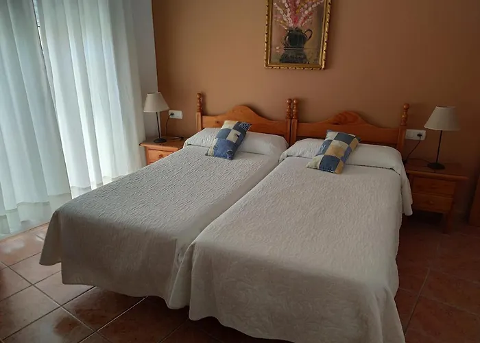 Ana - Adults Recommended 3*