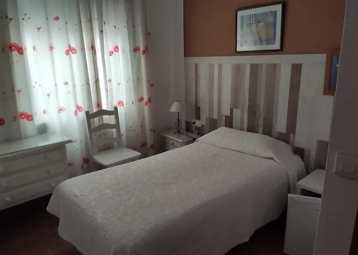 Ana - Adults Recommended 3*