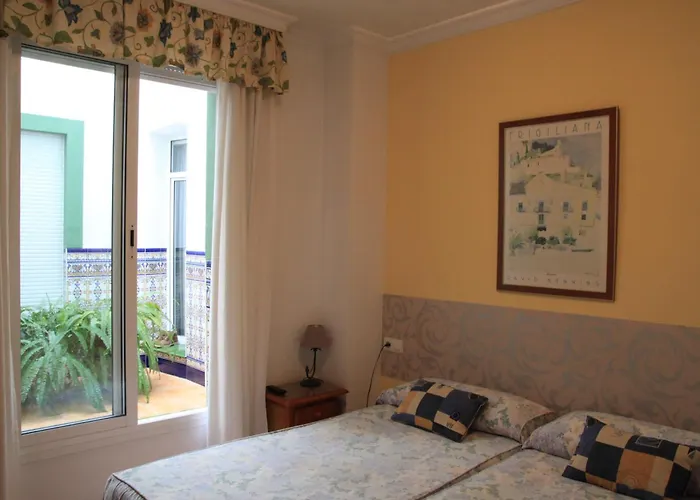 Ana - Adults Recommended 3*