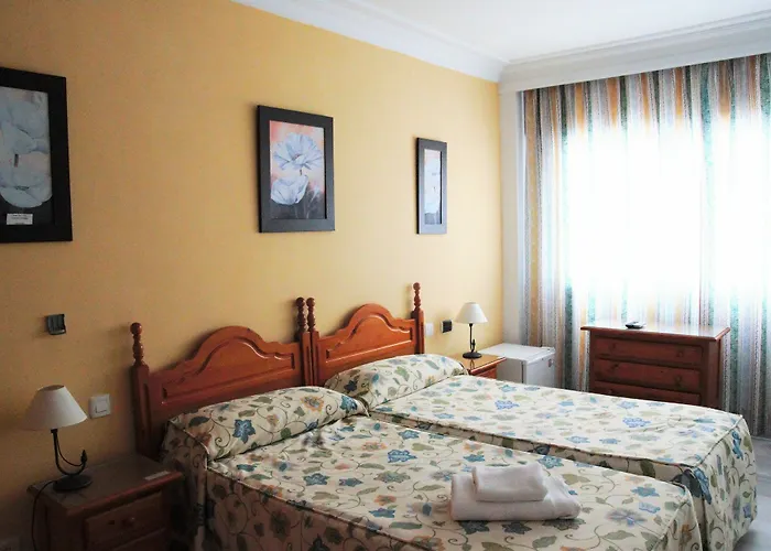 Ana - Adults Recommended בית הארחה